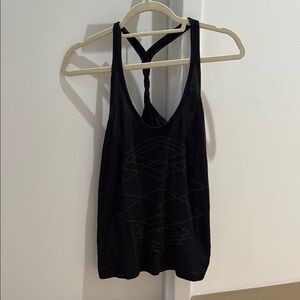 Chic Black workout Tank with Geometric Pattern